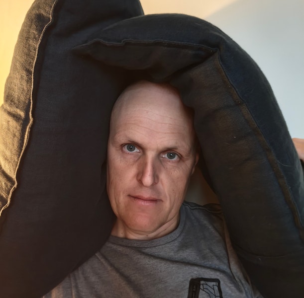 Kurt ligt wakker van zijn rechten